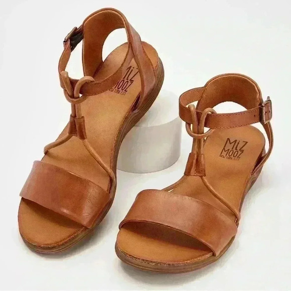 Melt Miz Mooz New York City Leather Sandals - Picture 1 of 4